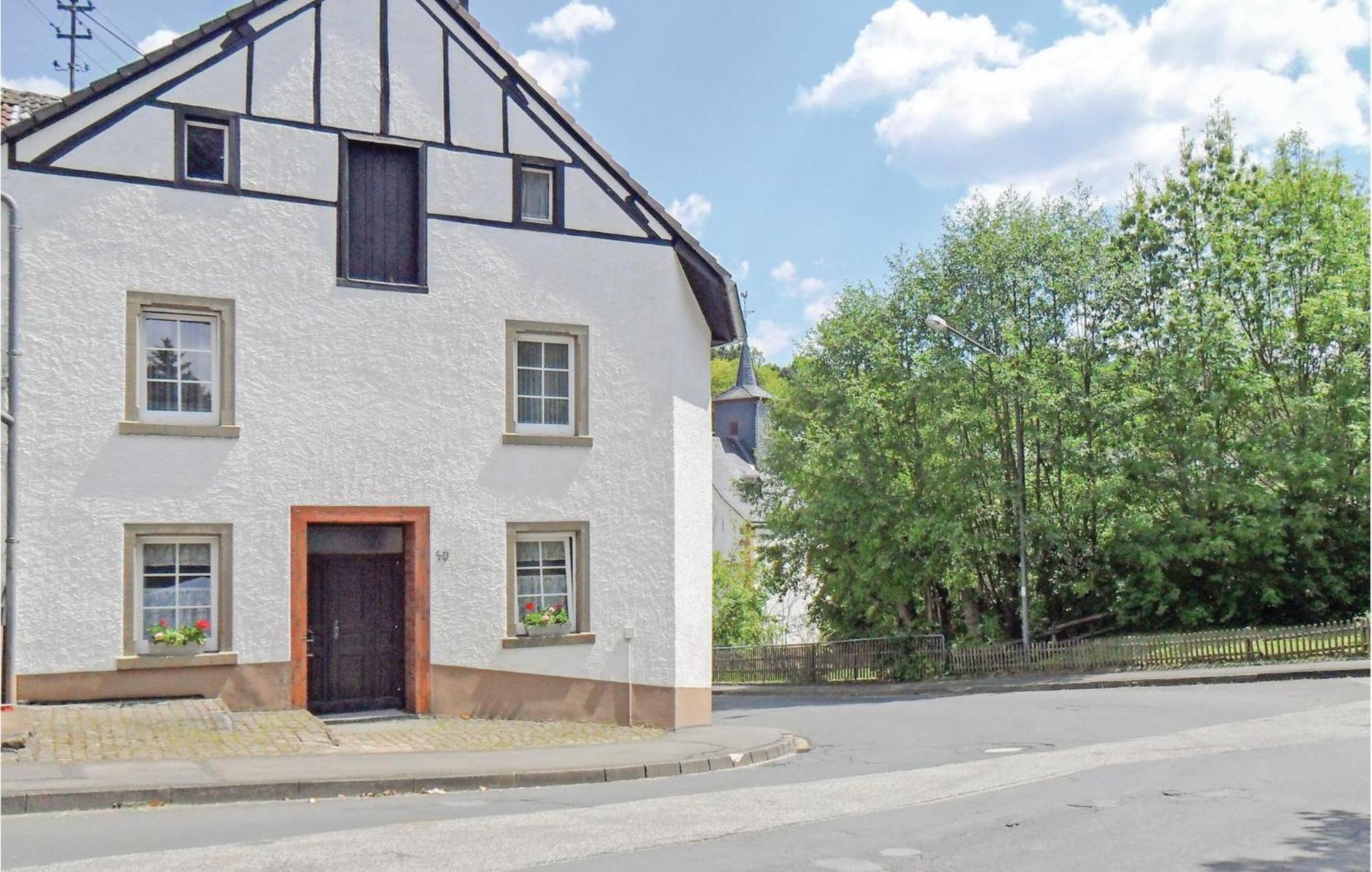 Gorgeous Apartment In Gerolstein-Mllenborn Roth  Buitenkant foto